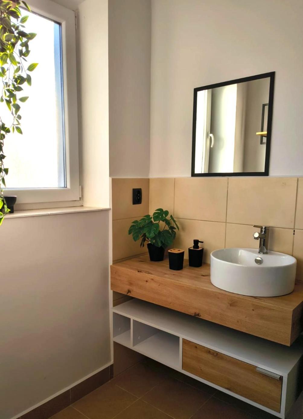 U Szwagra Lägenhet Ustka Exteriör bild
